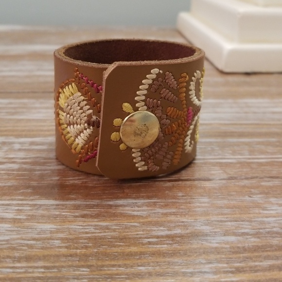 Upcycled Leather Cuff Bracelet Boho - Picture 4 of 6